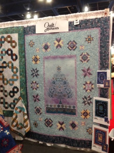 QuiltMoments QMHO2013 Booth Right