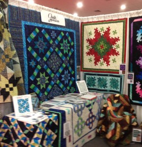 QuiltMoments QMHO2013 BoothLeftSide
